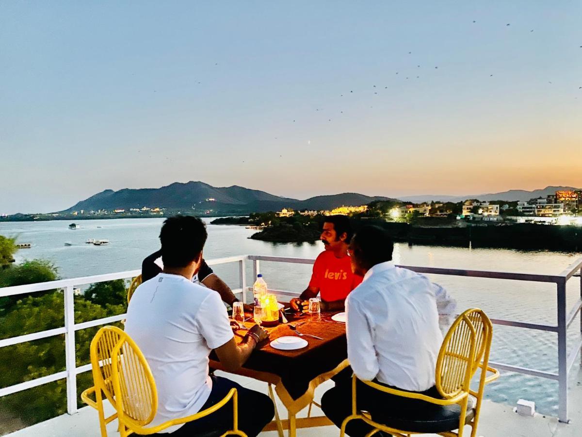 Haveli Jai Durga Udaipur Lake Facing With Swimming Pool Екстер'єр фото